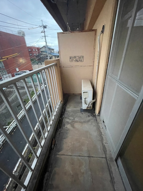 ハイツ下到津 ベランダ