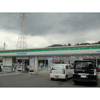 大江アパートA棟 コンビニ