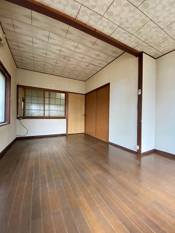 湯川新町3丁目貸家 リビング