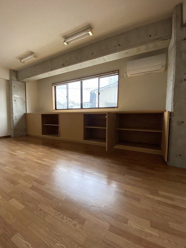 尾倉一丁目テナント　 収納
