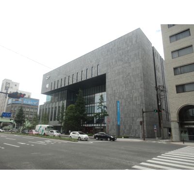 コンプレート古船場 銀行
