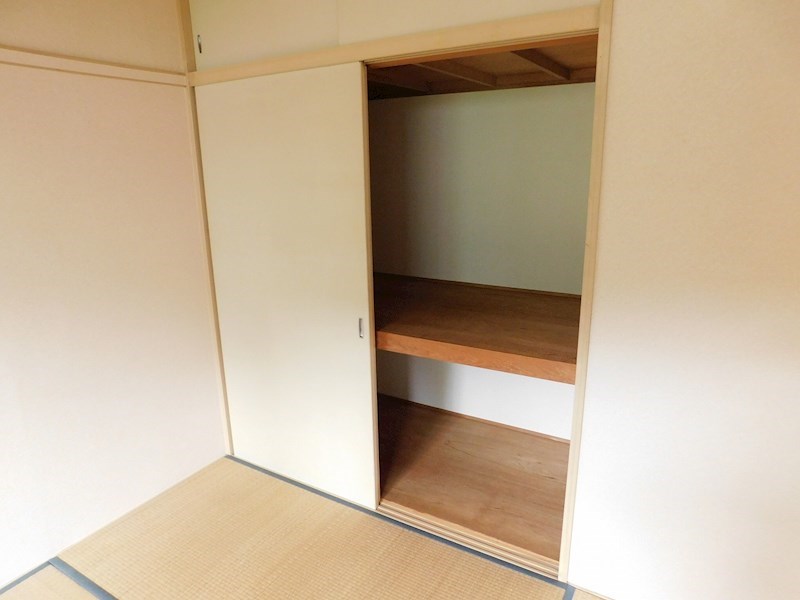 ウィンディアちぐさ　B棟 収納