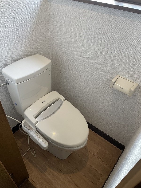 宮丸一丁目5番貸家 トイレ