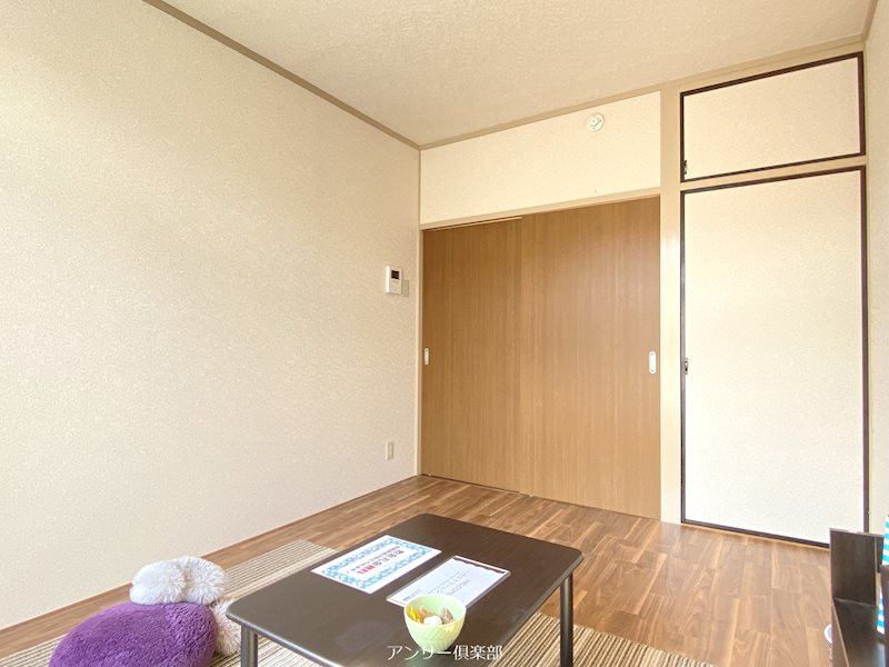 青山ハイツ ベッドルーム