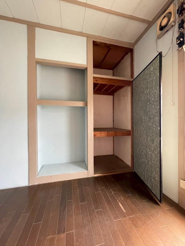 上上津役三丁目長屋 収納