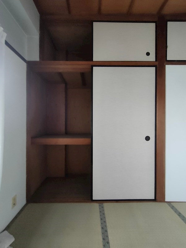 やまきビル 収納