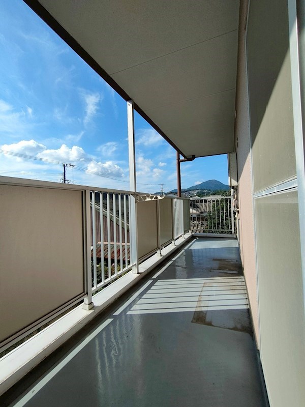 プチメゾン石坪町 ベランダ