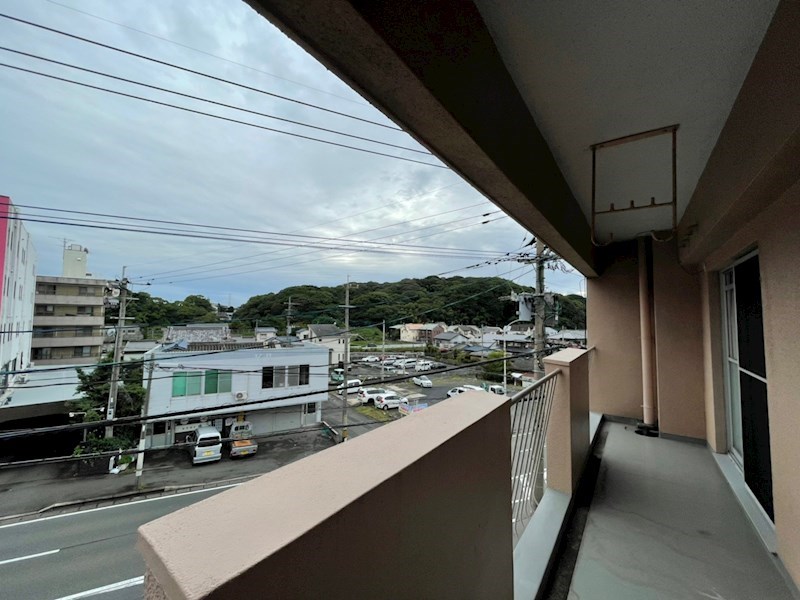 ホワイトハウスコハク ベランダ