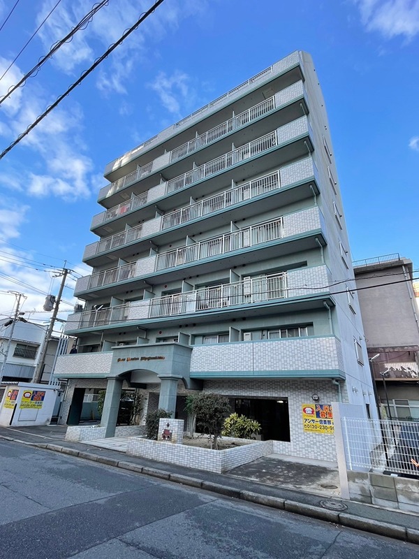 ライオンズマンション三萩野駅前 外観