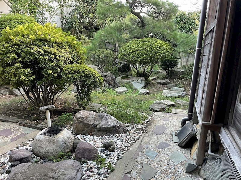 上富野四丁目14番貸家 庭