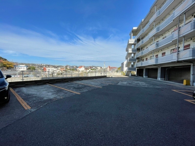 本田マンション 駐車場
