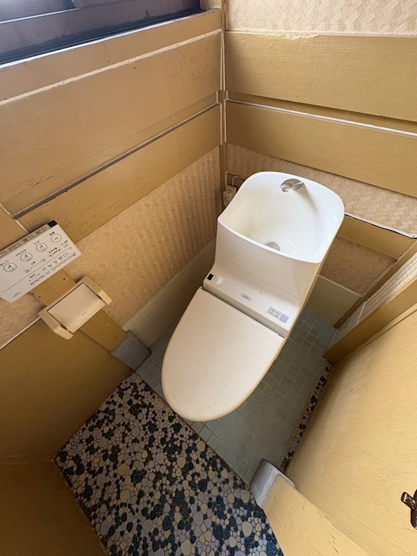 帆柱一丁目14番貸家 トイレ