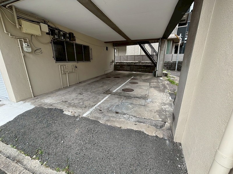 荒生田三丁目３番テナント１ 駐車場