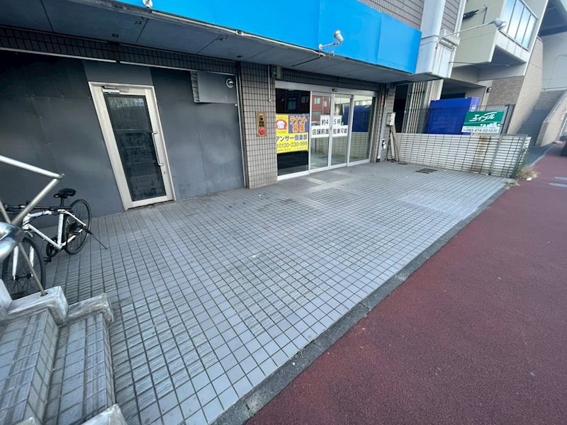 クロスロード清水 玄関