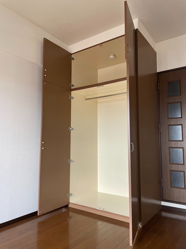 日神パレステージ九工大 収納