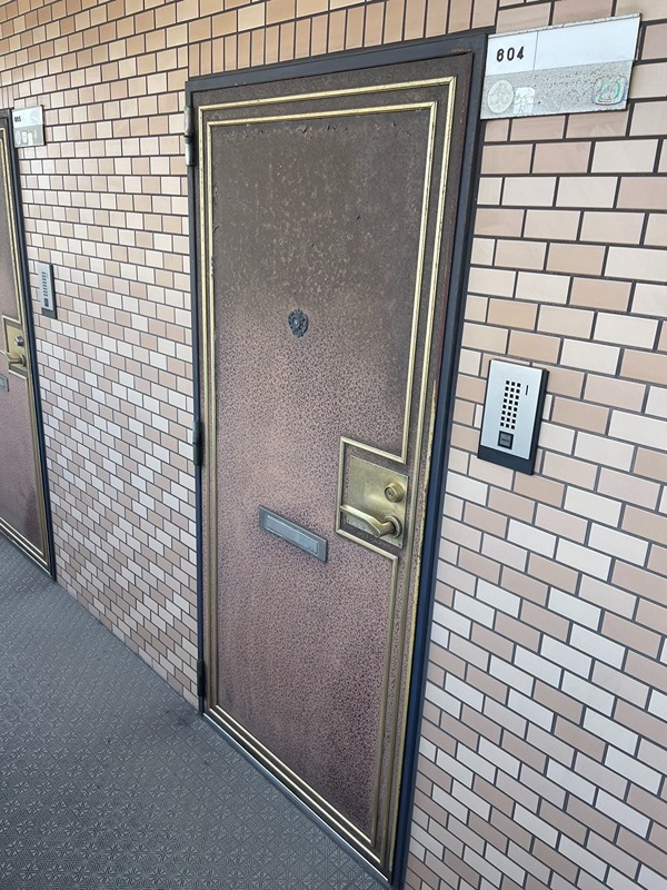 日神パレステージ九工大 玄関