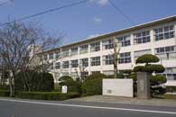 遠賀川三丁目倉庫 小学校
