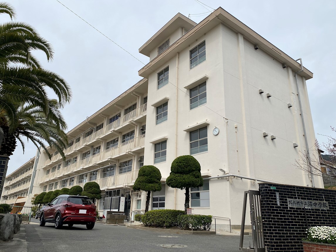 葛原本町一丁目13番貸店舗 中学校