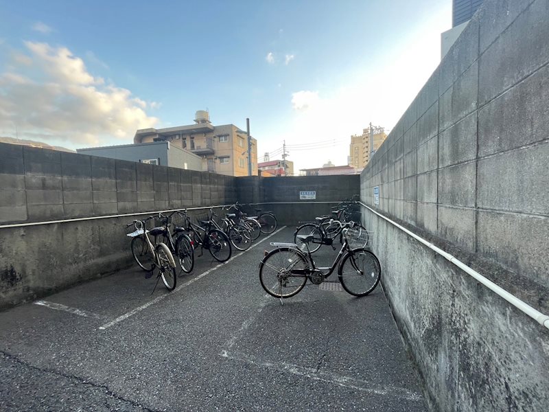 大田町スカイマンション 駐車場