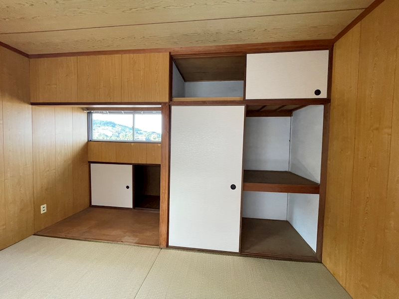 新大谷町9番貸家 収納