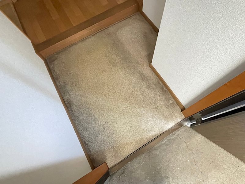 栄友ビル 玄関
