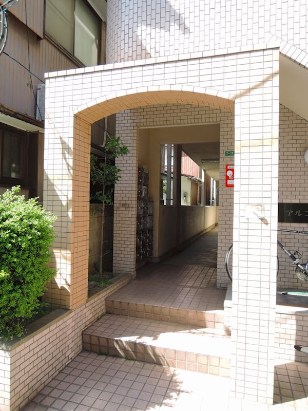 アルゴ境川 エントランス