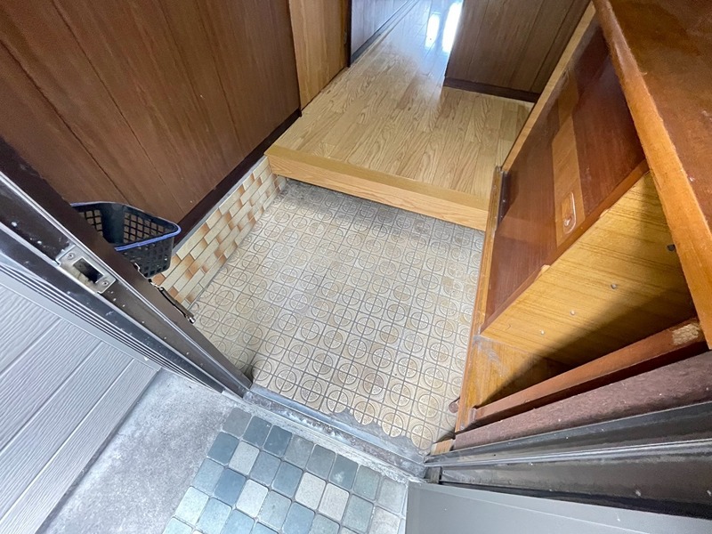 赤坂五丁目５番貸家 玄関