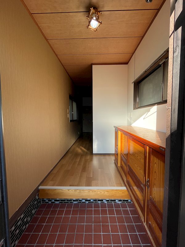 本城東一丁目19番6号貸家（末安邸） 玄関