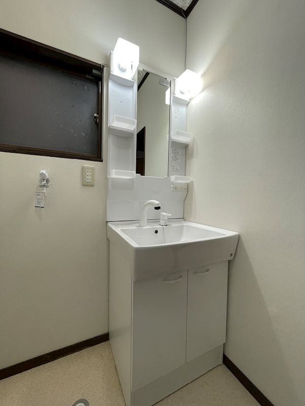 本城東一丁目19番6号貸家（末安邸） 洗面所