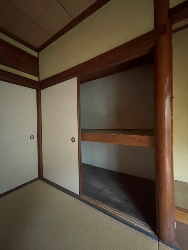 宮丸二丁目13番貸家 収納
