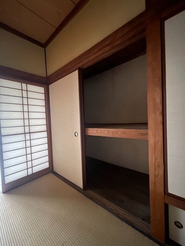 宮丸二丁目13番貸家 収納