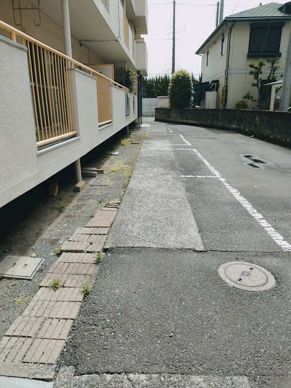 エルモス小倉南 駐車場