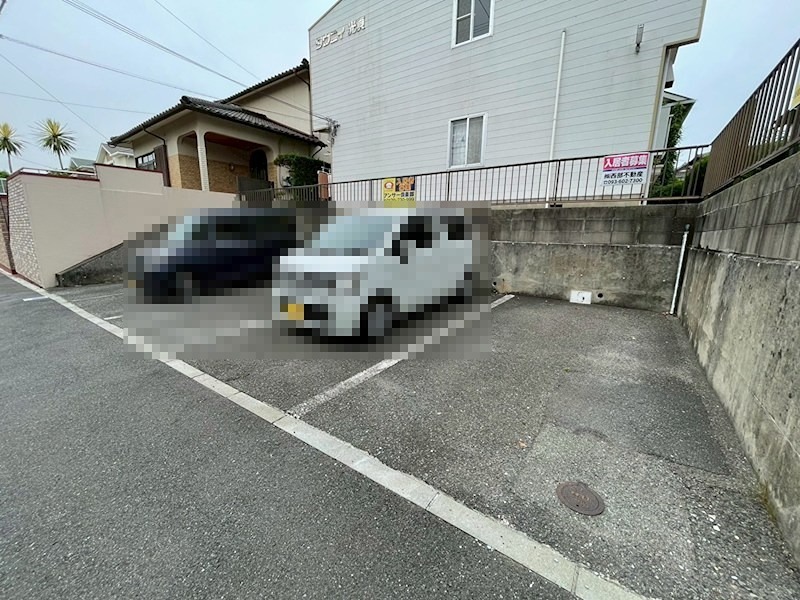 タウニィ光貞 駐車場