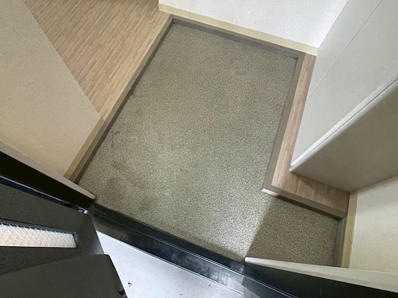 スターブル曽根　A棟 玄関