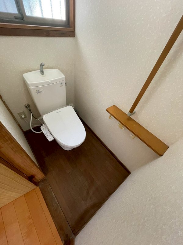 大宮町7番貸家 トイレ