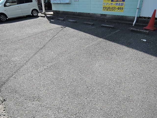 シティベール陣山C棟 駐車場