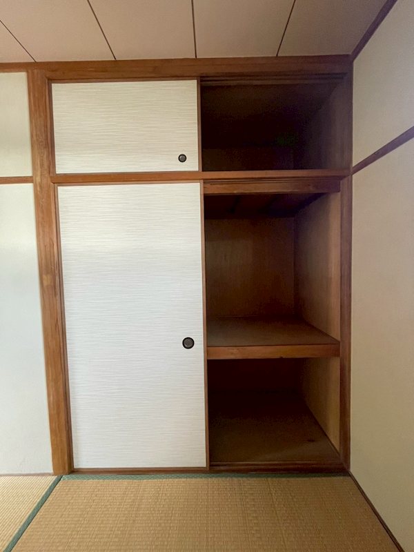 上富野四丁目12番貸家 収納