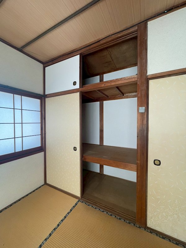 上の原四丁目3番貸家 ロビー