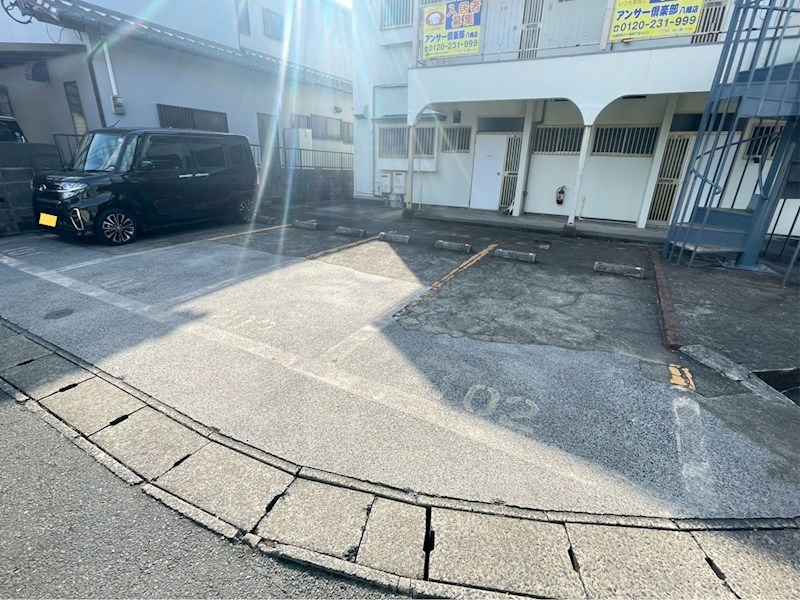 ハイコーポ清隆 駐車場