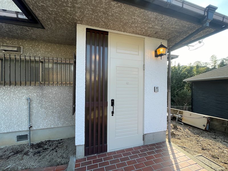 妙見町4番11号貸家 玄関