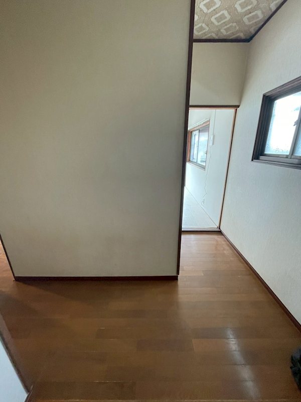寺内一丁目24番貸家 玄関