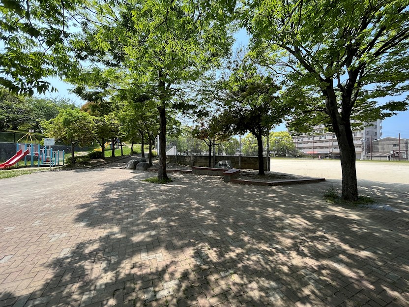 コーポラス高島 公園
