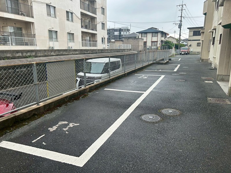 グローヴ安部山Ⅱ 駐車場