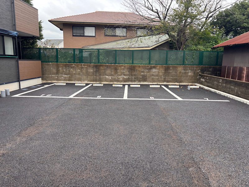 NYスタイルズ下曽根 駐車場