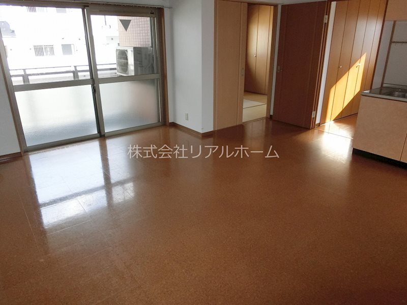 コンフィアンサ桂 リビング