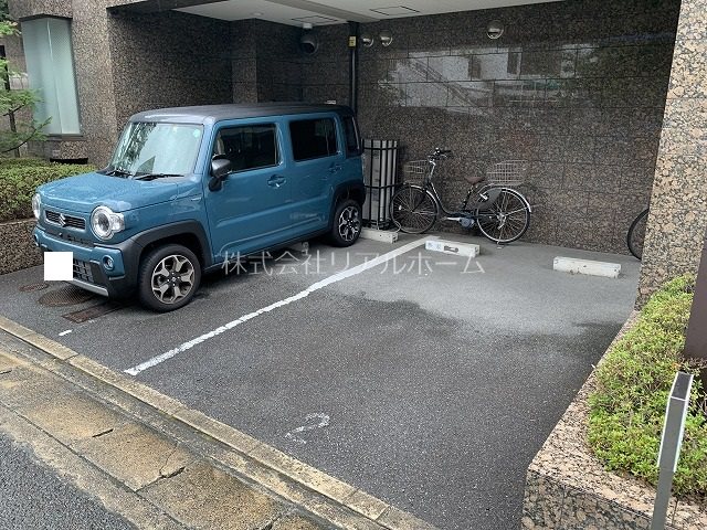 アルティア桂 駐車場