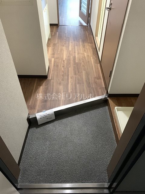 アルティア桂 玄関