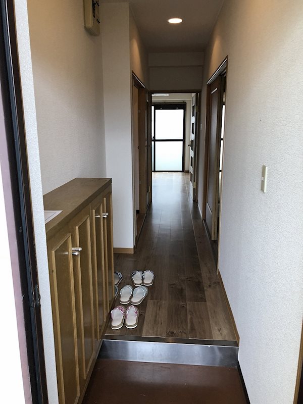 グレーヒル嵐山 玄関