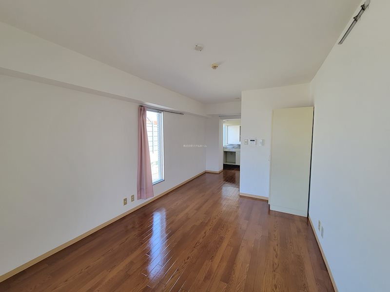 ドミール桂 リビング