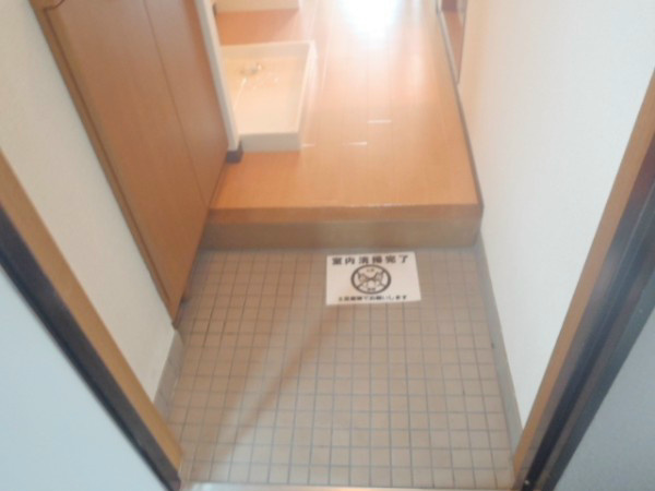 ヴィルヌーブ 玄関